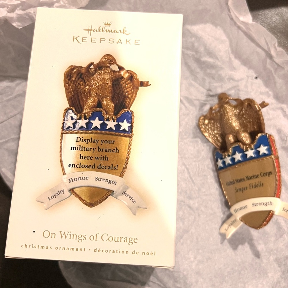 Hallmark “ On Wings of Courage” Marine Corps Keepsake Ornament - Picture 5 of 5